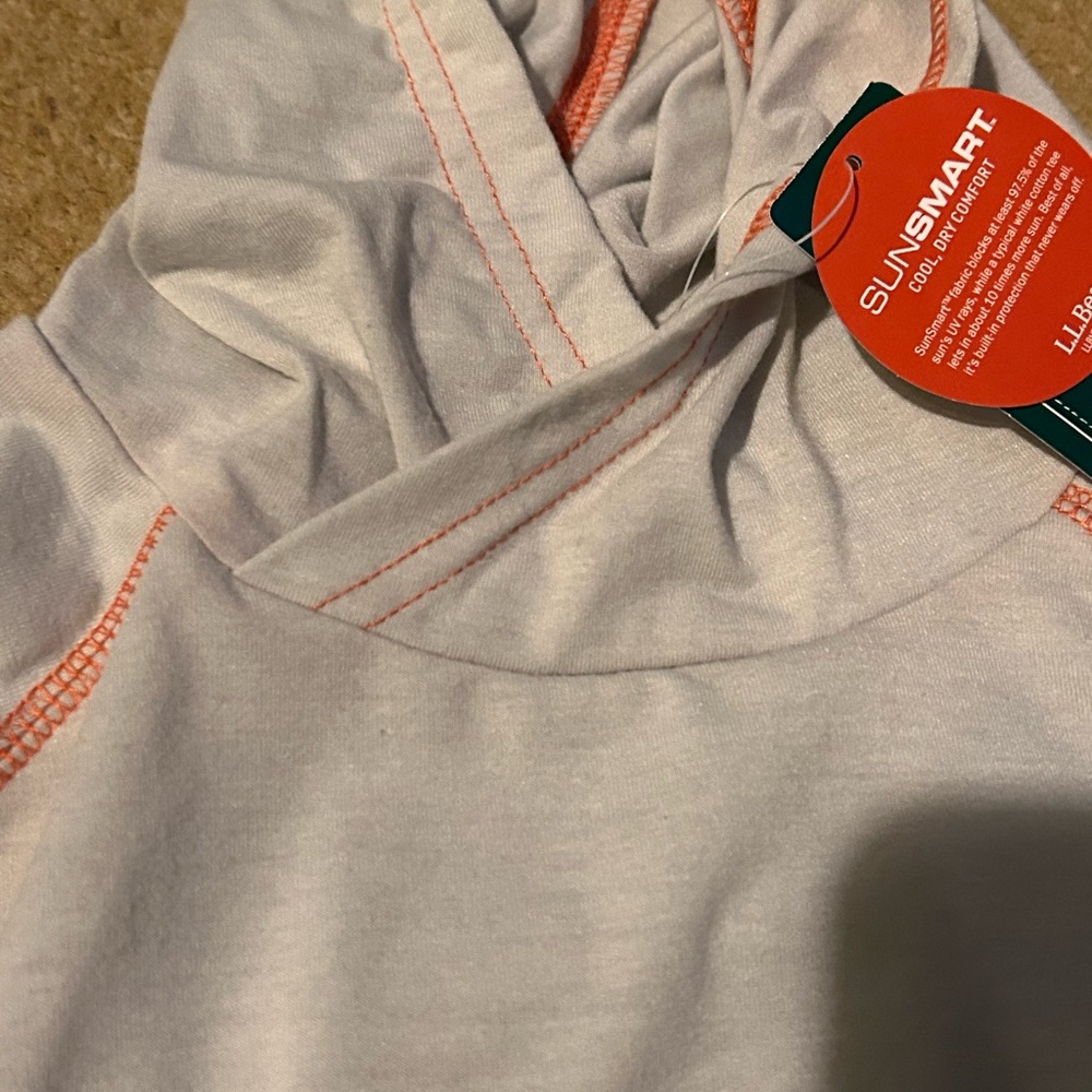 L.L. Bean boys size L (14-16) lightweight “Sunsmart” shirt with hood - Picture 4 of 7